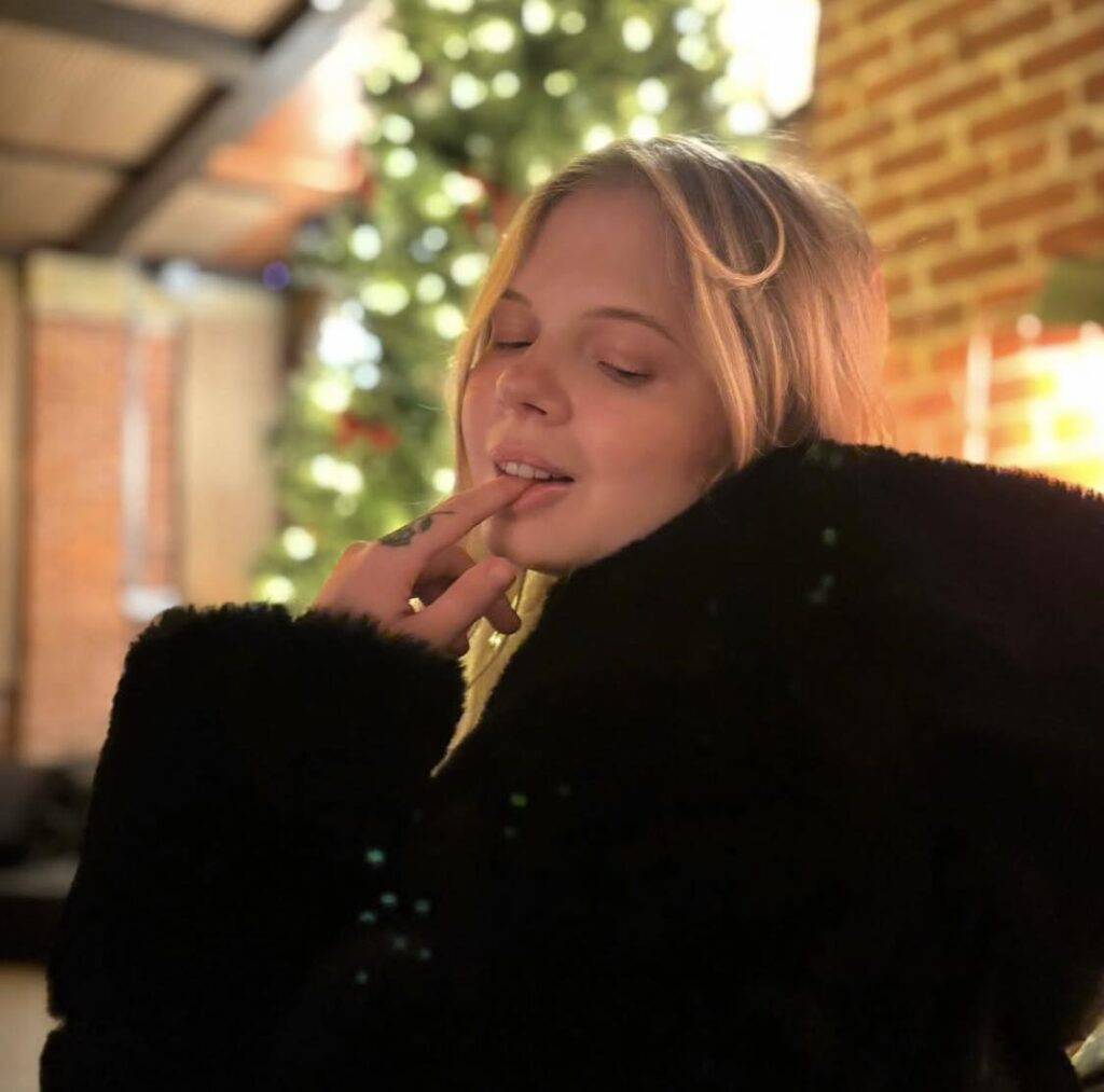 Coco Lovelock Age, Bio, Career & Net Worth 2026