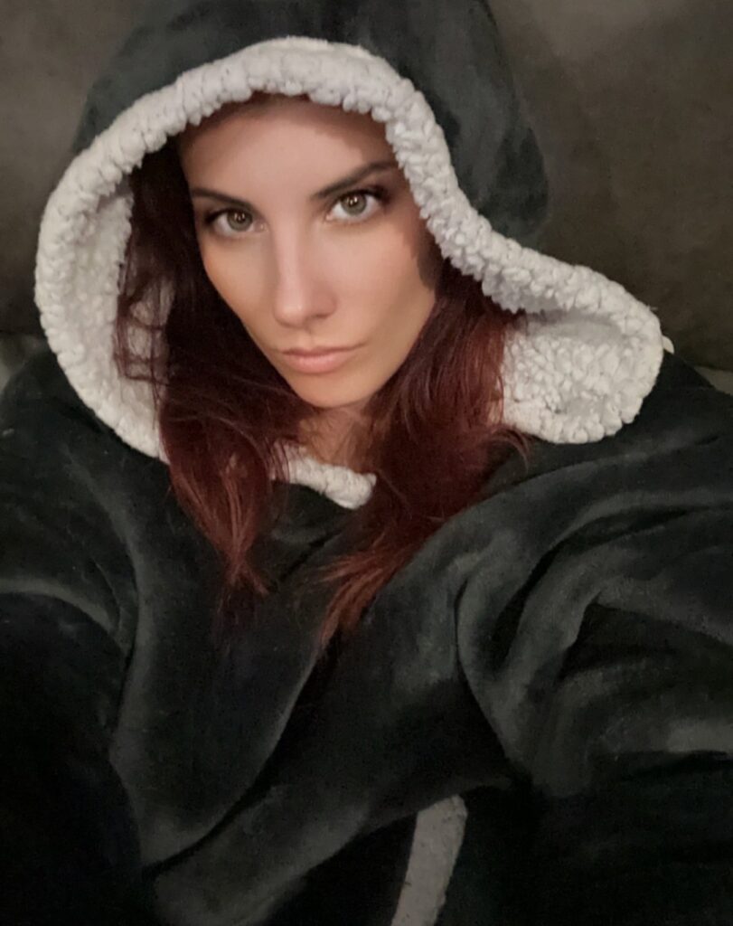 Who Is Kelly Caprice? Complete Biography, Age, Career, Height & Net Worth